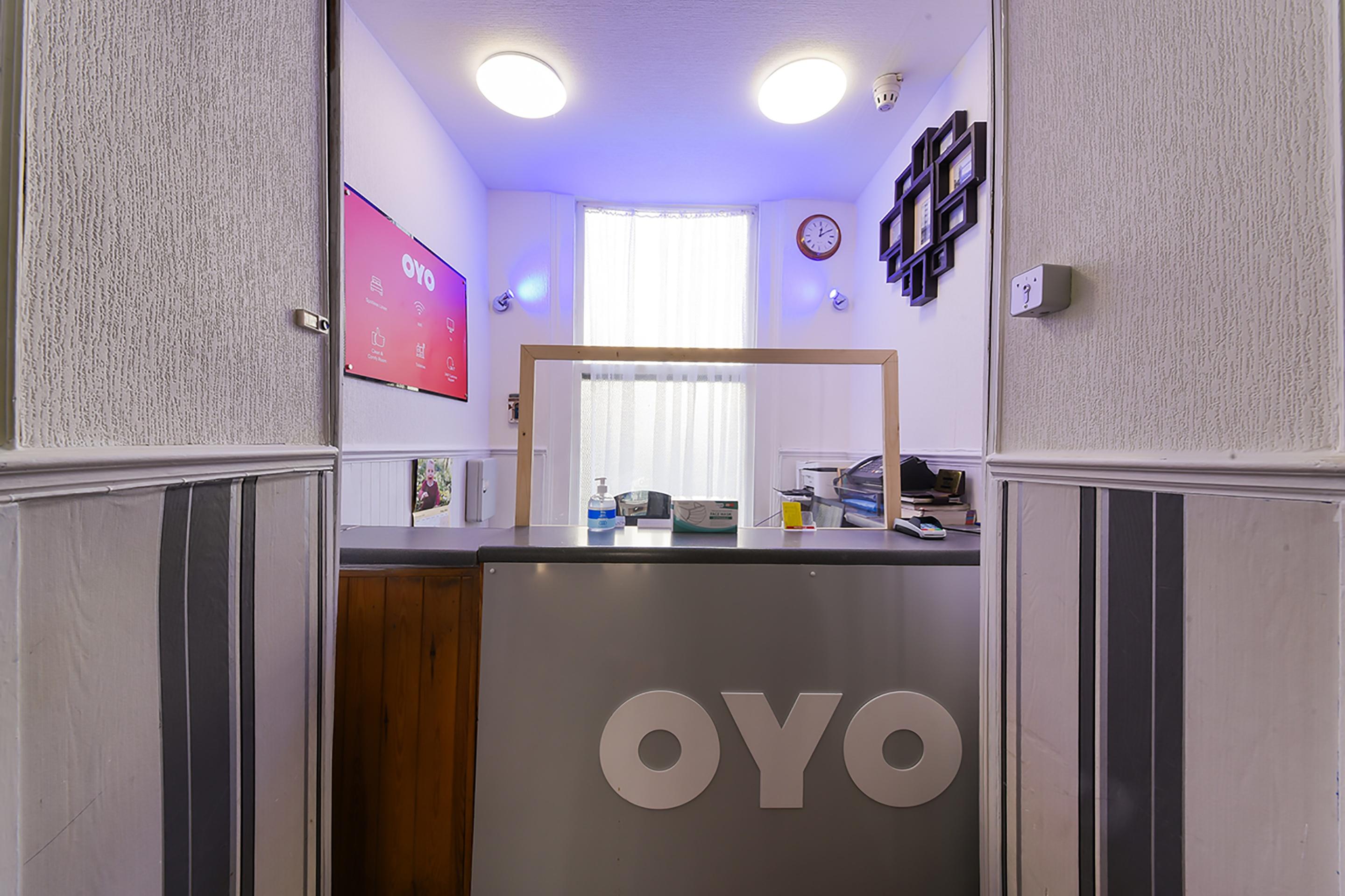 Oyo-波士顿庭苑酒店 伦敦 外观 照片